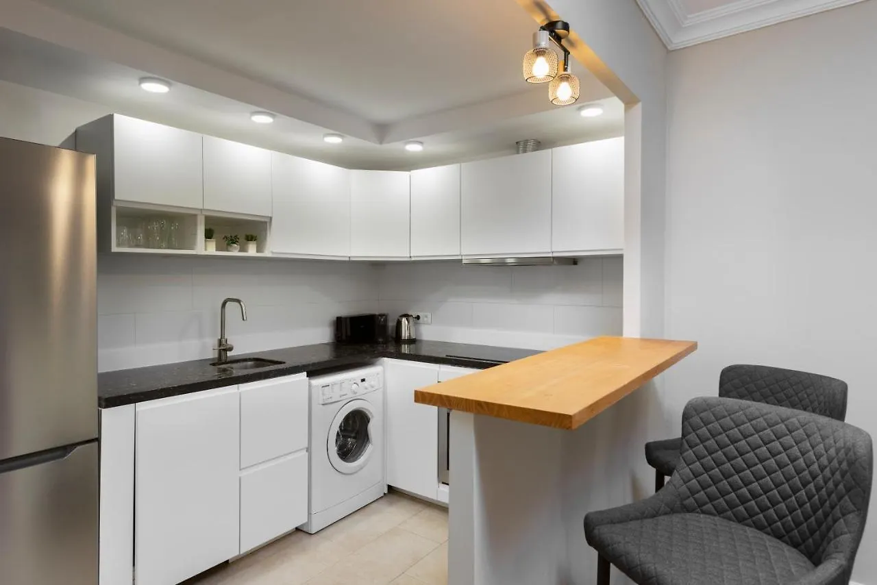 2 Bedroom Apartment In The Heart Of Puerto Banus Marbella